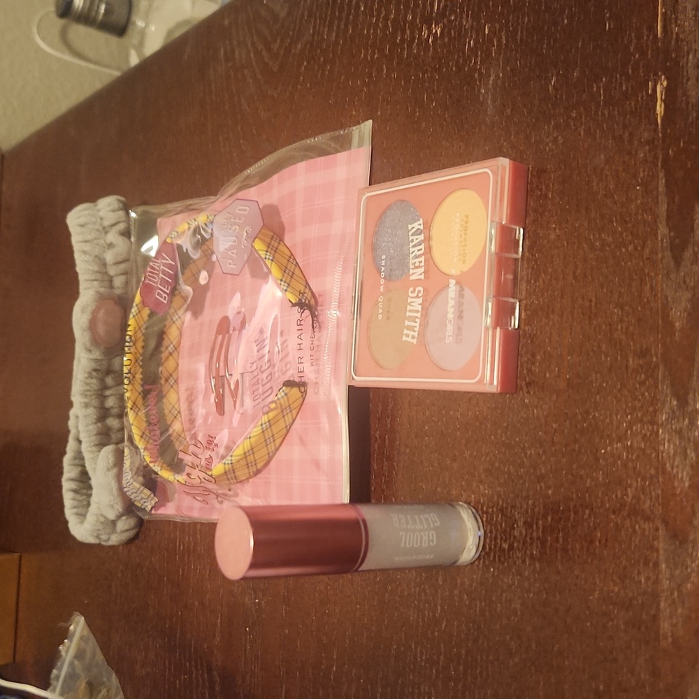 Make and accessories bundle
